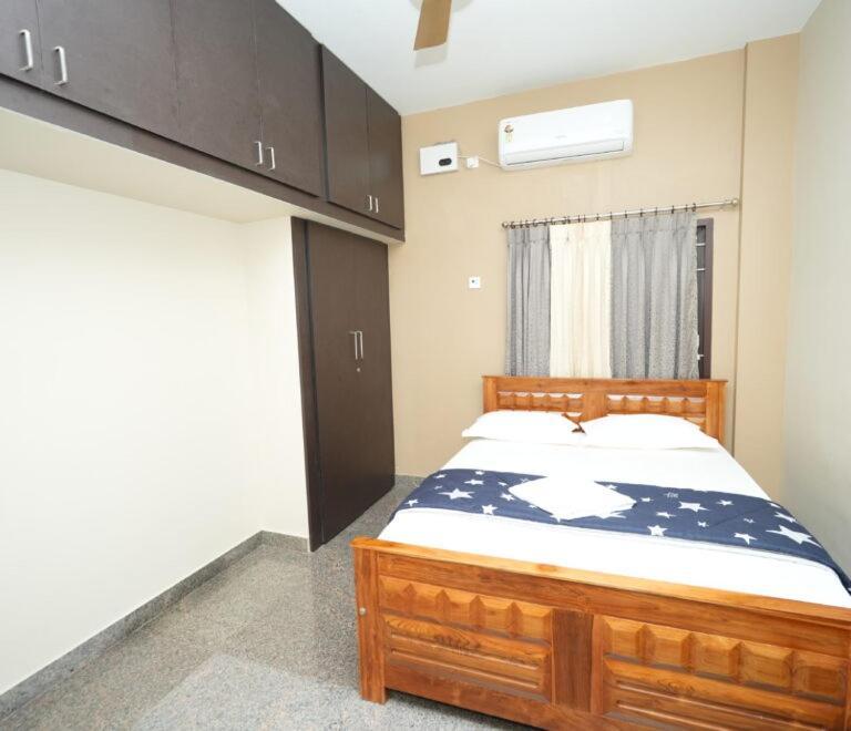 Goutham Residency Hotell Kadalur Exteriör bild